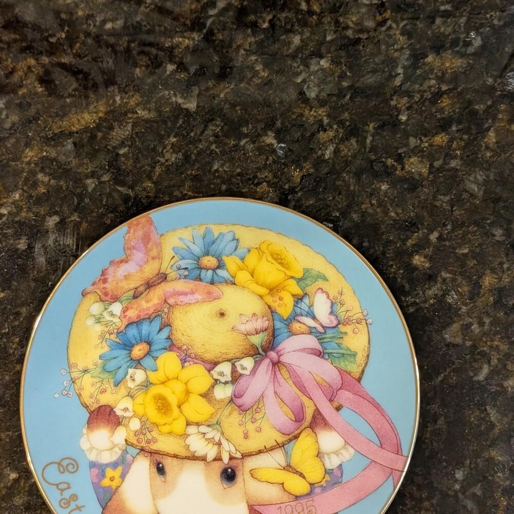 Dinnerware - Picture 3 of 8